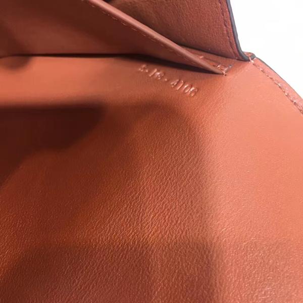 新作限定 CELINE セリーヌコピー TROTTEUR LARGE FLAP グレインドカーフスキン 長財布 107853APM.03D